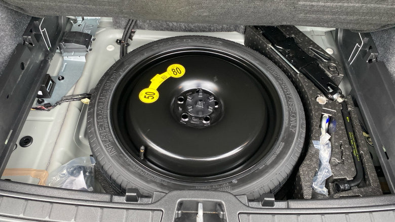 Volvo XC40 2.0 B3P Plus Dark 5dr Auto Petrol Estate